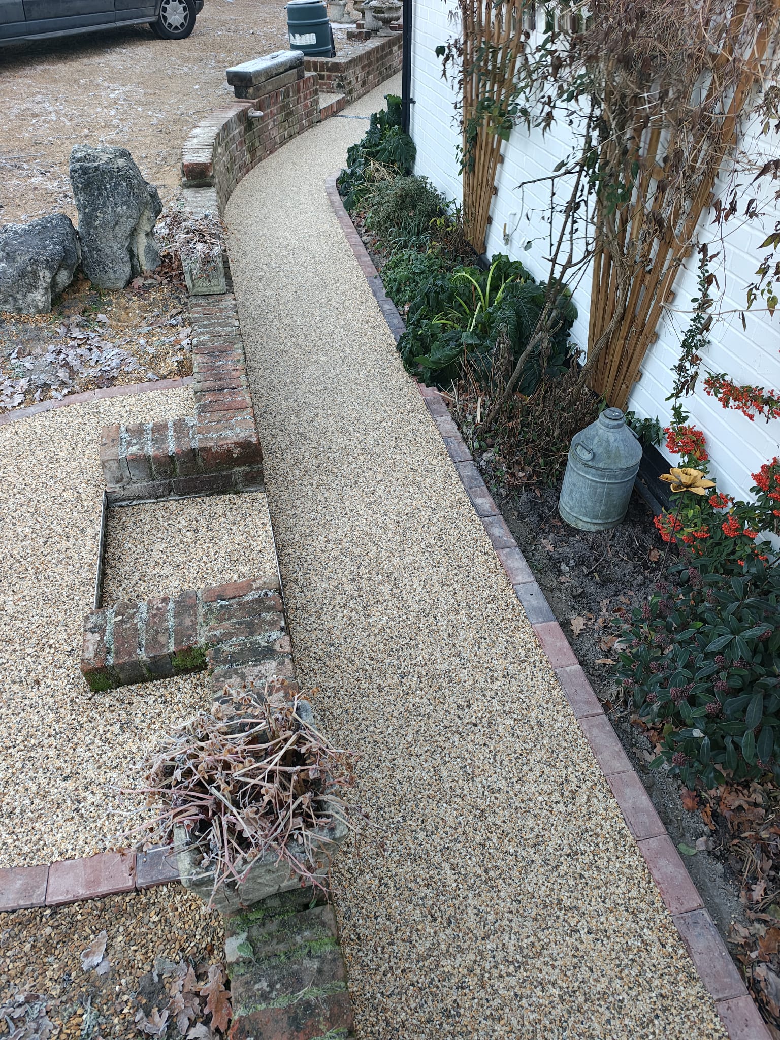 Heritage Curved Pathway - Landscaping / Resin Bound - Gallery 1