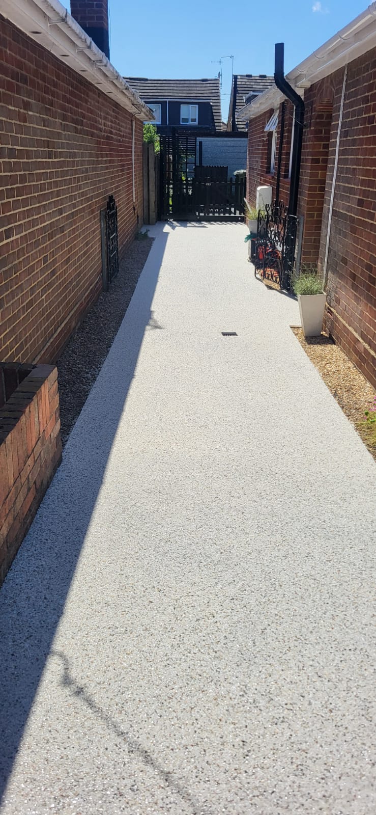 Resin Driveway & Side Access - Driveways / Resin Bound - Gallery 3